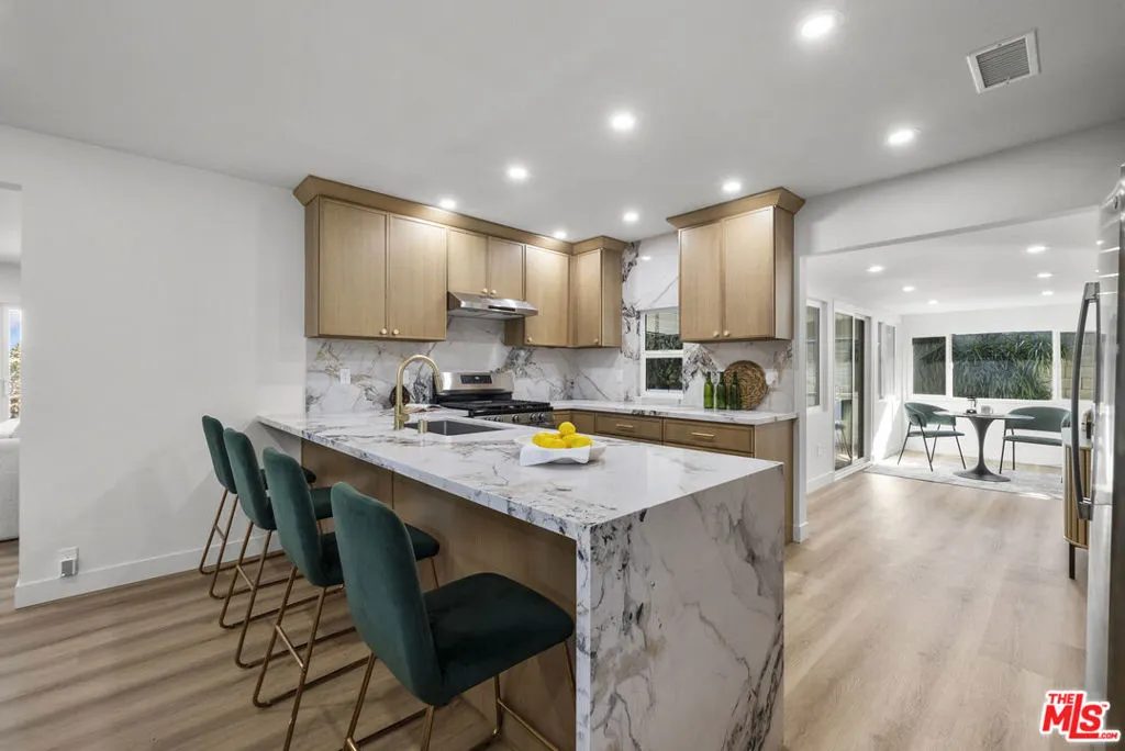 1315 Ameluxen Avenue, Hacienda Heights, California 91745 home-pic-12